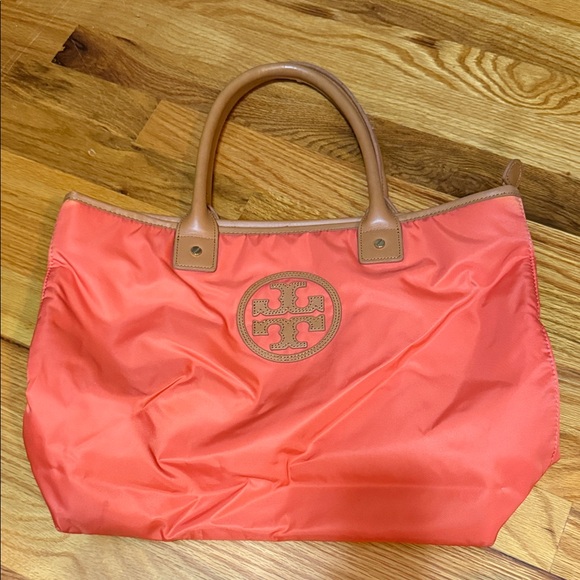Tory Burch Handbags - Tory burch tote bag